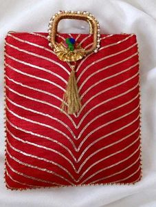 ✨ Beautiful Red Ethnic Handbag ✨