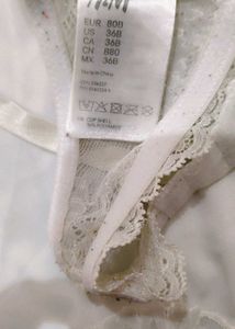 Elegant White Lace Trim Slip with bra&amp; brief 👍