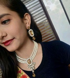 Elegant Pearl &amp; Blue Stone Necklace Set
