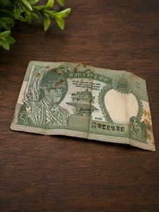 vintage 2rs.nepali note