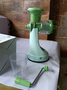 Manual Juicer for Fruits & Vegetables
