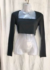Chic Long Sleeve Crop Top