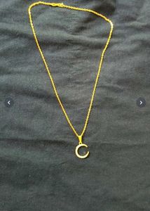 Elegant Gold-Tone Necklace Set