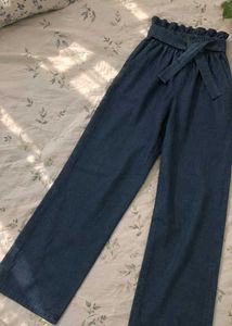 High-Waisted boyfriend fit pants