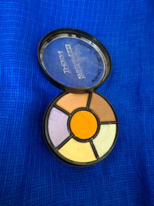 INSIGHT COSMETICS CONCEALER