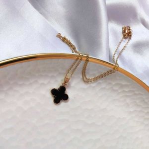 Black Pendant Set