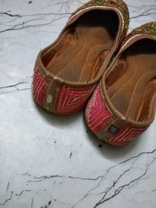 Embroidered Ethnic Flats