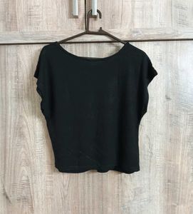 BLACK CROP TOP