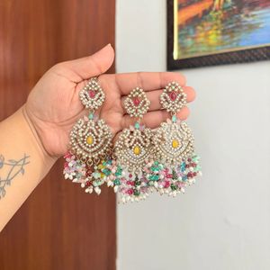 Pearl Beaded Earrings and Mang tikka