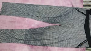 Stylish Gingham Print Pants