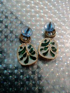 Elegant Kundan Stone Earrings