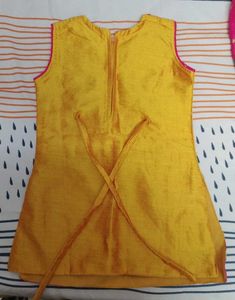 Girls Yellow &amp; Pink Ethnic Kurta Set