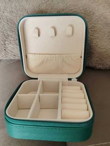 Green Jewelry Travel Organizer