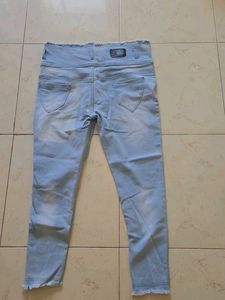 Light Wash High-Waisted Denim Jeans