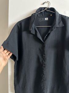 Classic Black Short Sleeve Button-Up Shirt