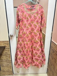 Elegant Pink Floral Kurta with Embellishments
