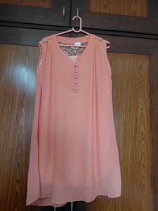 Peach Lace Detail top with sleeves attachable