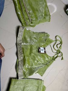 Nishorama Liza Halterneck Skirt Set