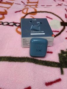 boAt Airdopes 131 - Blue