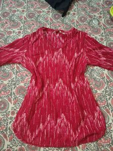 Ready to accept offeers.Women pink short kurti