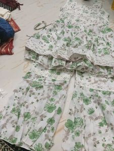 8-10 year Girls Floral Print Sharara Suit