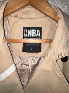 Trendy Beige Trench Coat with Patches