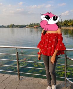 /Chic Red Off-Shoulder Floral top