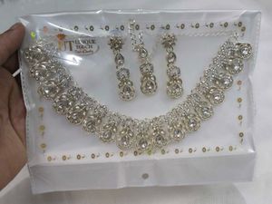 Stunning Silver &amp; Crystal Jewellery Set