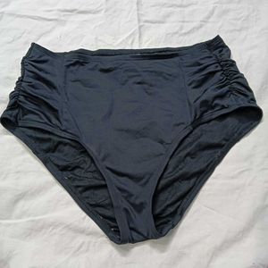 High-Waisted🤎🤎 Ruched Bikini Bottom