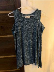 Hollister Cold Shoulder Top