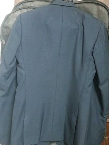 brand new 👌42 s blazer with 32 size pen