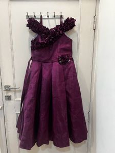 Elegant Off-Shoulder Burgundy Dress
