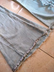 Bell Bottom/ fish cut Jeans🦪🐚❣️🕊️