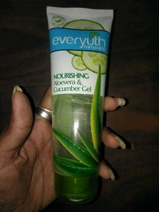 Everyuth Naturals Aloe Vera &amp; Cucumber Gel