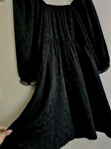 Chic Black Puff Sleeve Mini Dress(FIXED PRICE)