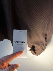 Brown Ribbed V-Neck Top with Collar