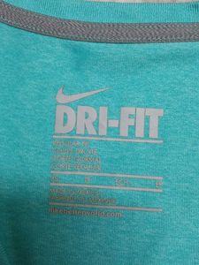 Nike Women's V-Neck T-Shirt
