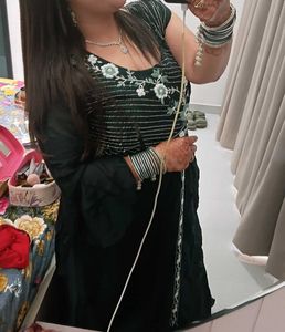 Elegant Green Gown Without Dupta One tym use only