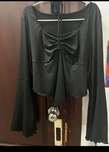 Chic Black Ruched Long Sleeve Top