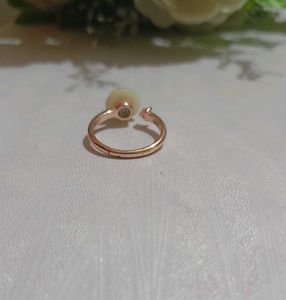 Elegant Pearl Ring