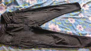 Rugged Women Jeans