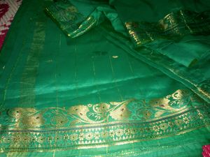Emerald Green &amp; Gold Sari