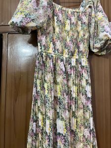 Floral Print Pleated Dress