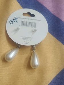 Elegant Pearl Drop Earrings