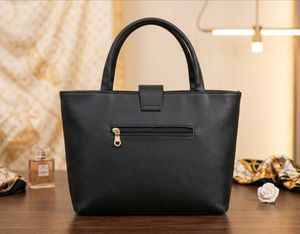 Luxury Black Leatherette Handbag for Women | Spaci