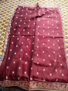 Balu choori Maroon Saree with Gold Detailing