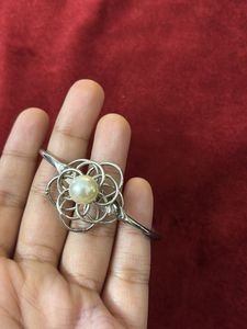Elegant Pearl Floral Hair Pin