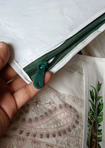 4 Chain Pouch (Cloth Organizer)