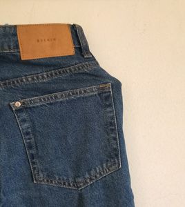 Price Drop❗H&amp;M Loose Fit Ultra High Waist Jeans