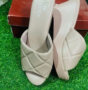 Nude heels 👠 very comfortable lightweight unused